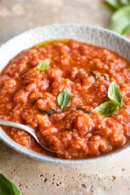  Pappa al Pomodoro! A Hearty Tuscan Soup Bursting With Freshness and Rustic Charm